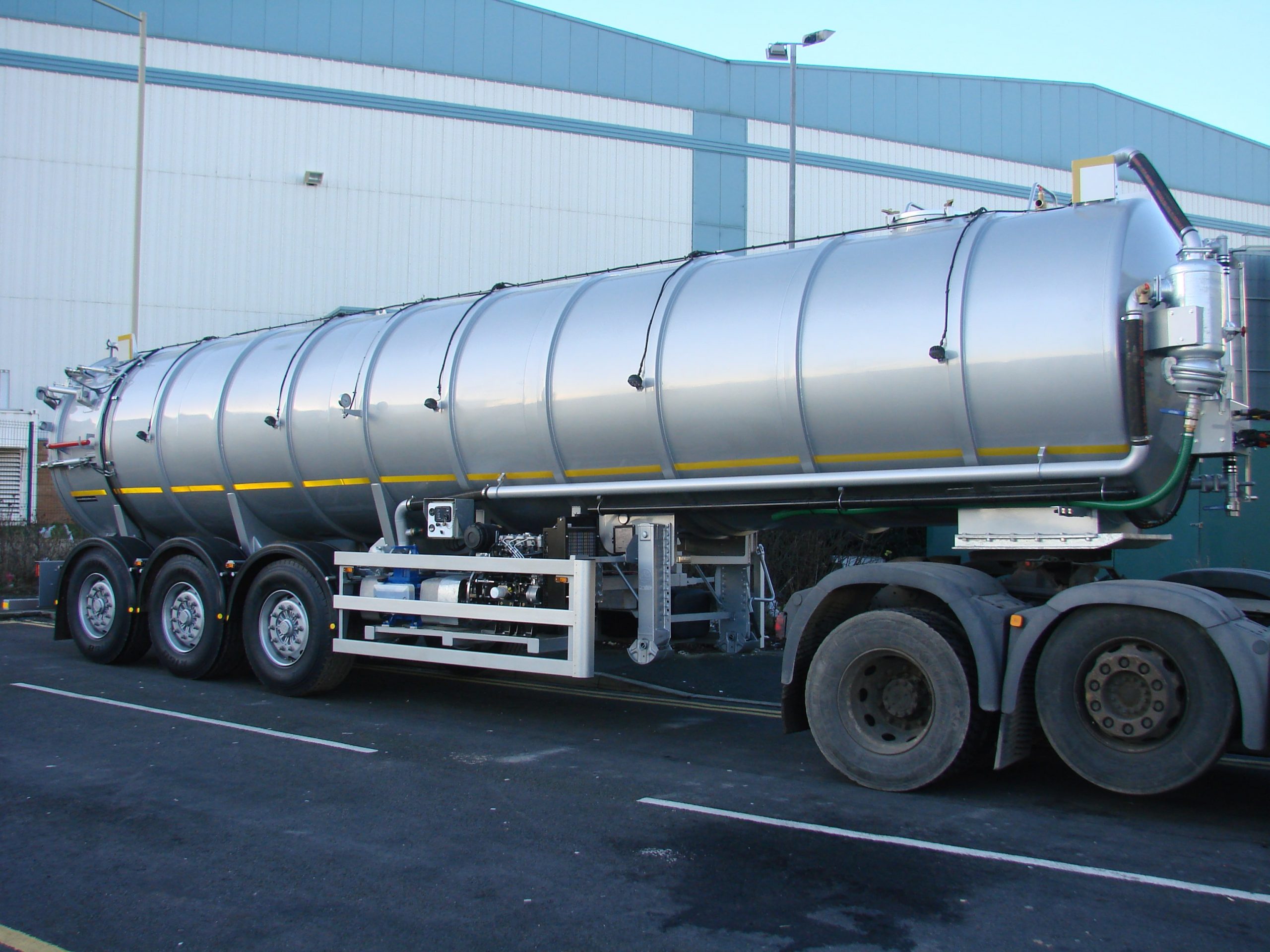 Articulated Vacuum Tankers Vallely Tankers